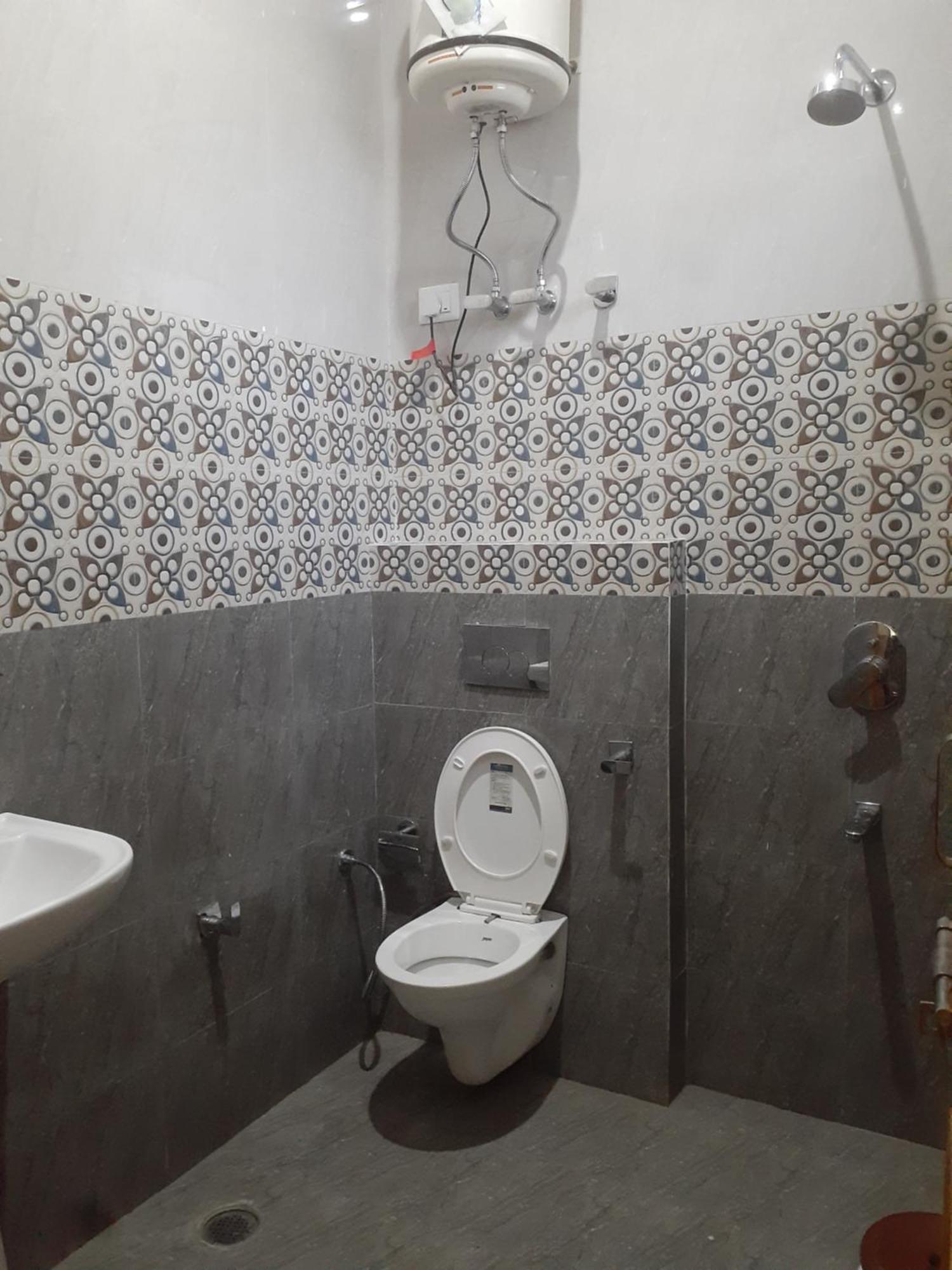 Gazing Moon Homestay Shamshi Quarto foto